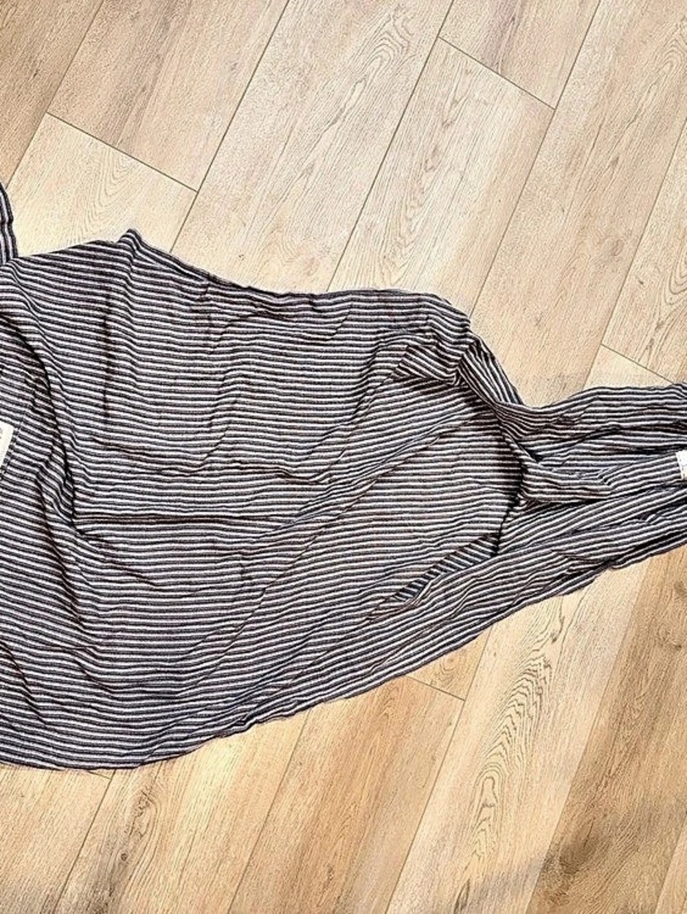 mayawrap Ring Sling Carrier in Gray & White Like New